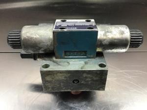 Liebherr Richtingregelventiel